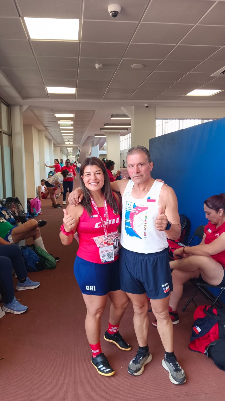 Atletas compartiendo durante el Campeonato Sudamericano Máster